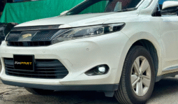 Toyota Harrier Elegance