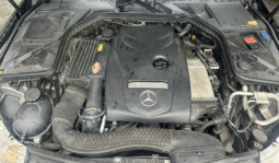 
										Mercedes-Benz C200 full									