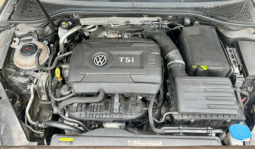
										Volkswagen Passat full									